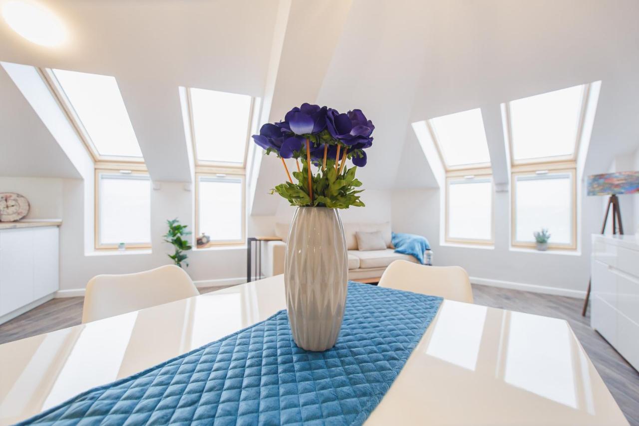 Skylight Loft Near City Center Oradea Exterior foto
